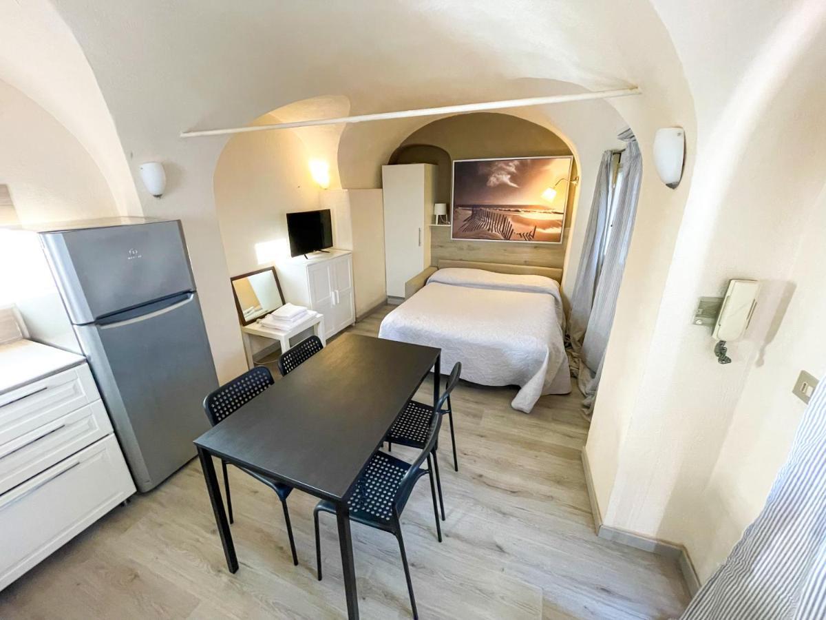 Monolocale A 50 Metri Dal Mare Apartment Celle Ligure Exterior photo